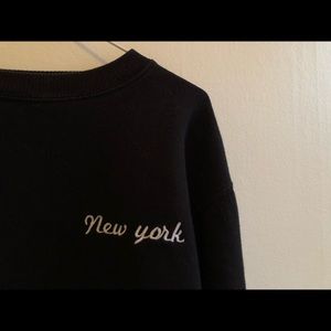 Brandy Melville Sweaters - brandy melville “new york” cropped sweater 🌹 Brandy Melville Sweaters - brandy melville “new york” cropped sweater 🌹